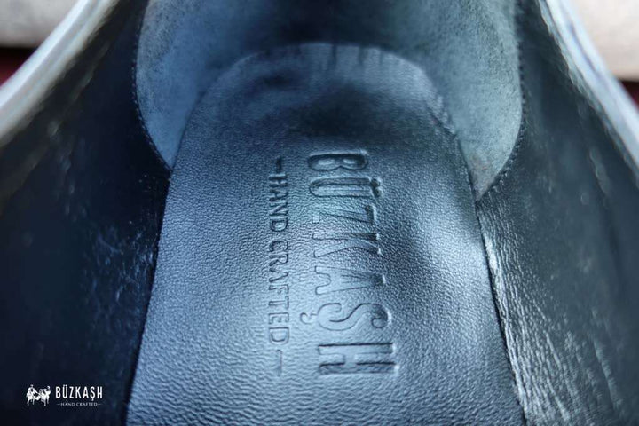 Full Brogue Derby shoes now available in Pakistan. Genuine leather sole, handmade shoes, best shoes for men in Pakistan, handmade shoes in Pakistan, shoes for wedding, leather shoes for wedding, leather shoes for men, leather shoes in Pakistan, leather shoes price, leather gifts